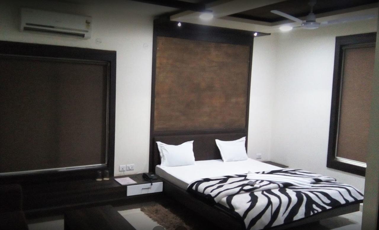 City Surya Gaya Exterior photo