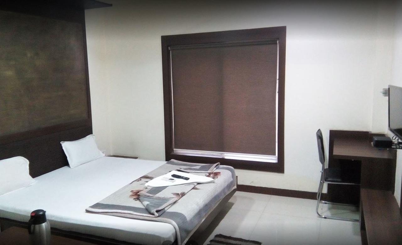 City Surya Gaya Exterior photo